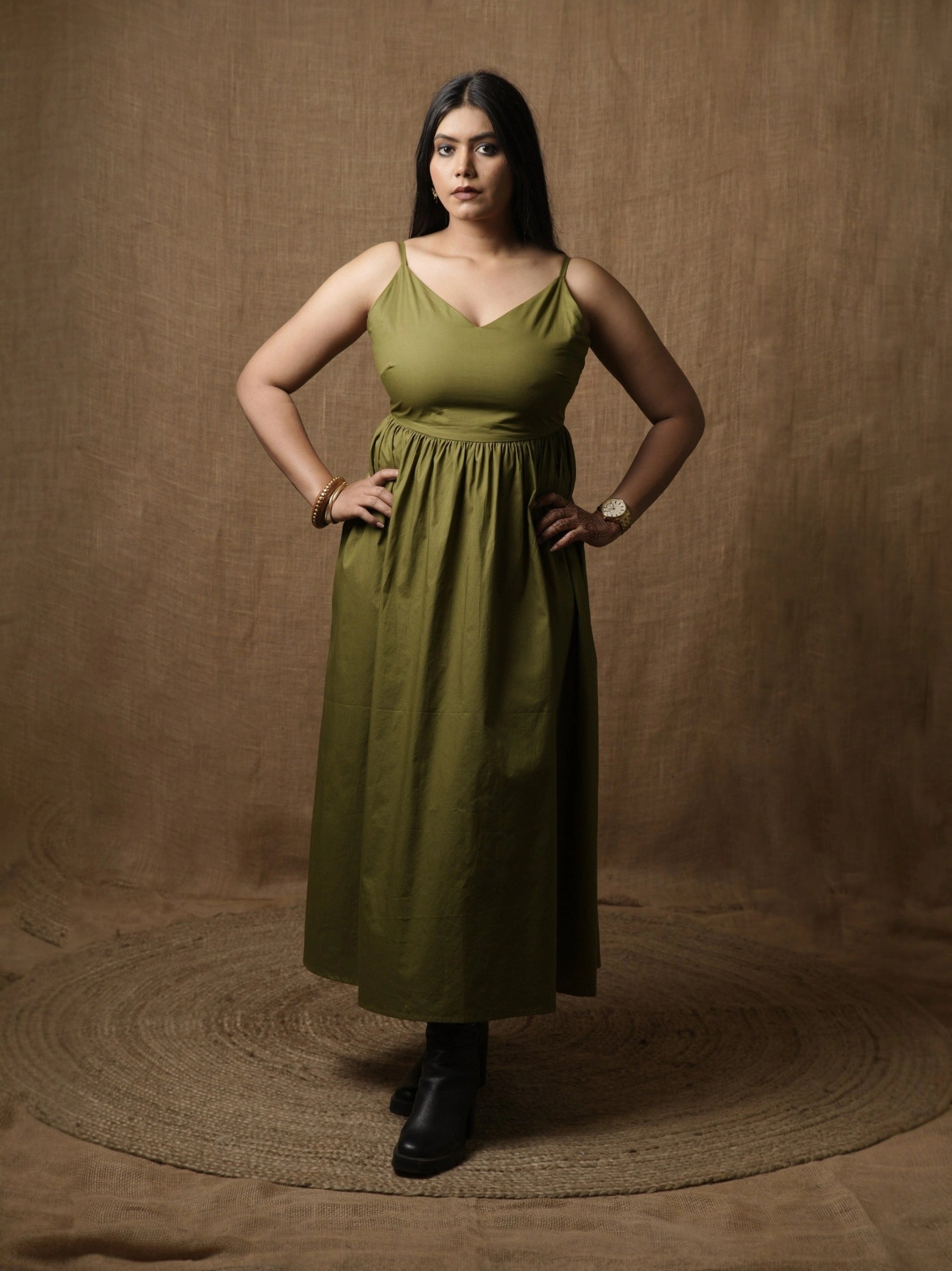 THE SWEETHEART MIDI DRESS - OLIVE
