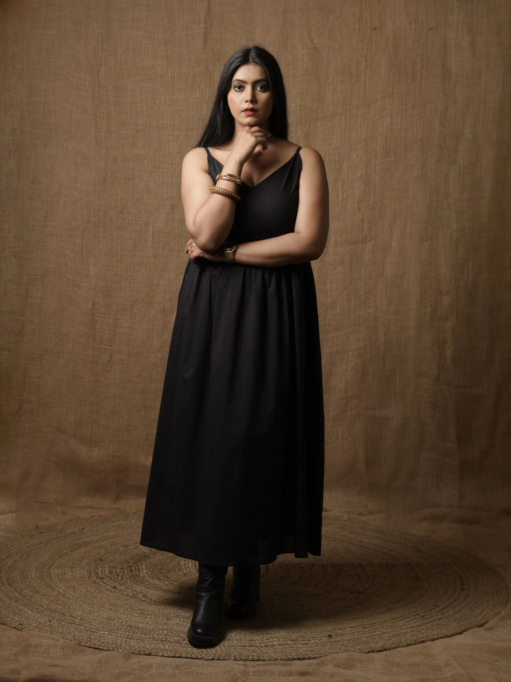 THE SWEETHEART MIDI DRESS - BLACK
