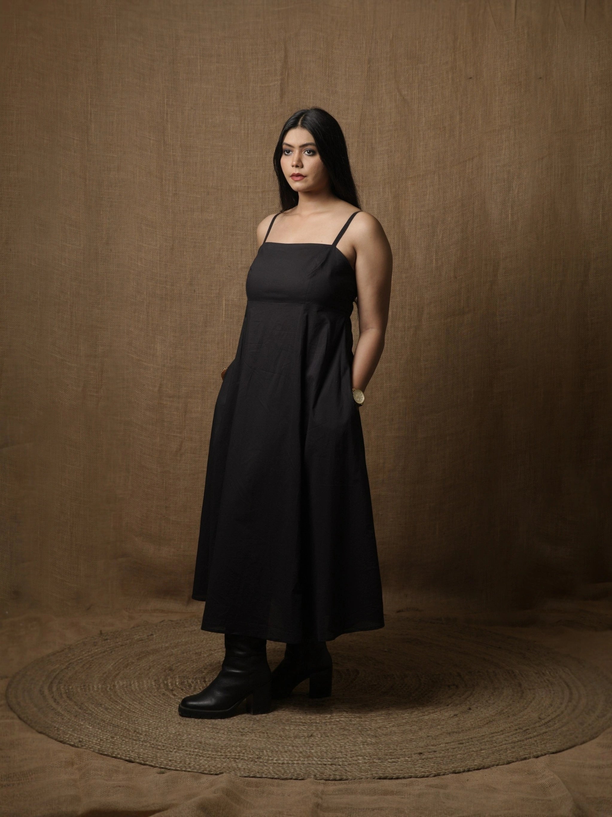 PANNELLED SPAGHETTI DRESS - BLACK